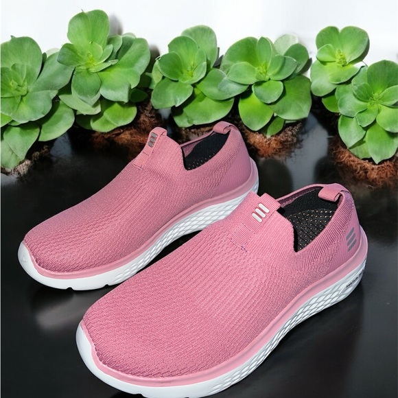 HUHV pink soft knit slip on Shoes NWOT Women’s Size 11 - Picture 2 of 5